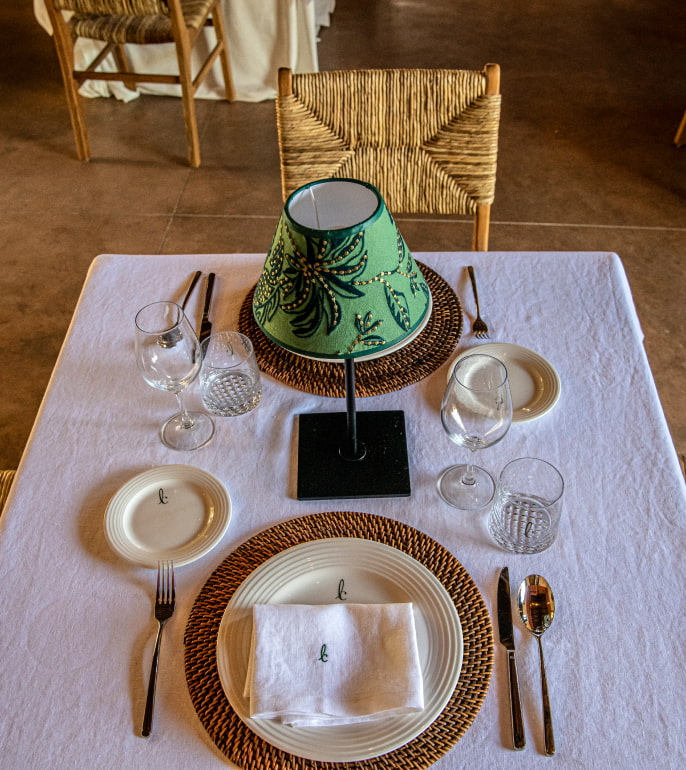 Restaurante| Detalle Detalle de una de las mesas del restaurnte del Hotel Corbella